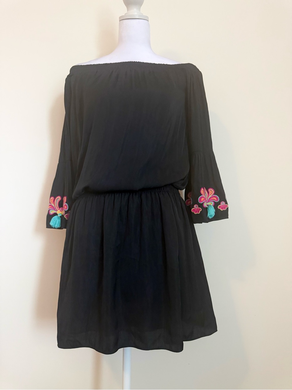 Lilly Pulitzer Black Off-Shoulder Dress with Pink & Teal Embroidery XS